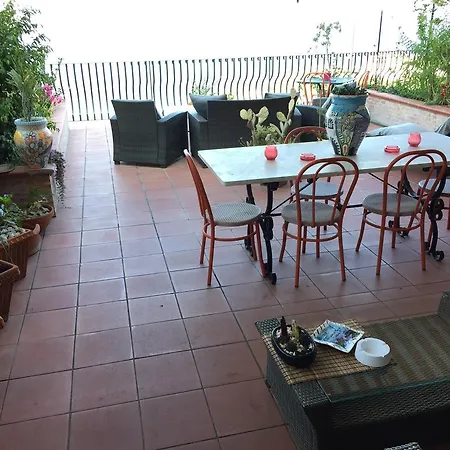 La Terrazza Sul Mare Таормина