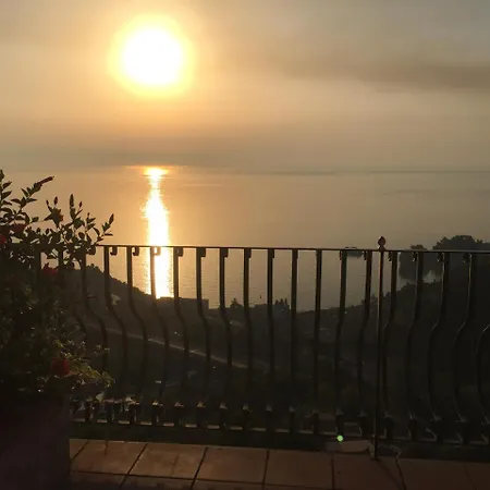 La Terrazza Sul Mare Таормина