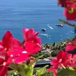 La Terrazza Sul Mare فندق مبيت وإفطار تاورمينا